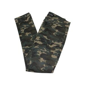 Like New Platform Green and Brown Skinny Camouflage Jeans in a Men’s W29 L30.